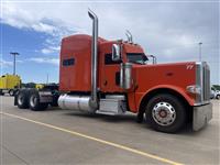 2022 Peterbilt 389