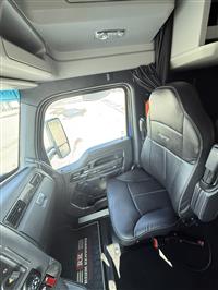 2022 Kenworth W990