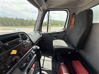 2018 Freightliner M2 106