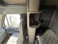 2019 Freightliner CA11364SLP