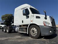 2019 Freightliner CA11364SLP