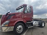 2017 Volvo VNL42T300
