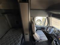 2019 Freightliner CA11364SLP