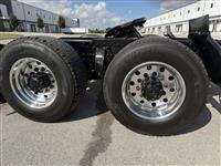 2019 Freightliner CA11364SLP
