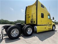 2023 Peterbilt 579