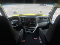 2023 Peterbilt 579