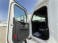 2024 Freightliner CASCADIA 126