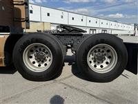2022 Volvo VNL64T760