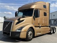 2022 Volvo VNL64T760