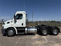 2016 Freightliner Cascadia