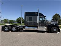 2023 Kenworth W990