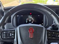 2023 Kenworth W990