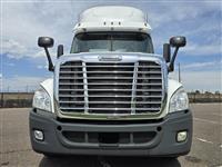 2018 Freightliner CA125DC