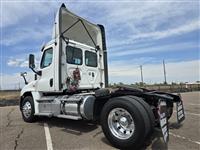 2018 Freightliner CA125DC