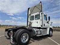 2018 Freightliner CA125DC