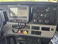 2019 Freightliner CASCADIA 126