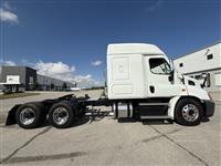 2019 Freightliner CA11364SLP