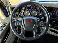 2022 Peterbilt 567