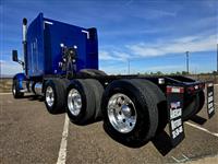 2022 Peterbilt 567