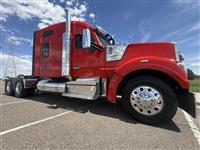 2022 Kenworth W990
