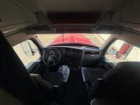 2022 Kenworth W990