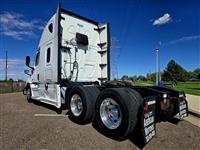 2021 Freightliner CASCADIA 126