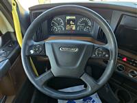 2021 Freightliner CASCADIA 126