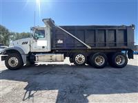 2018 Mack GU713