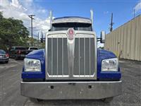 2022 Kenworth W990