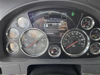 2022 Kenworth W990