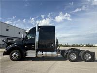 2022 Kenworth T880