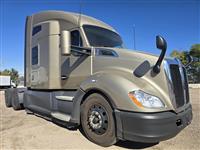 Used 2022 Kenworth T680 for Sale