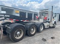  Peterbilt 567