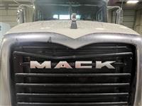 2017 Mack GRANITE GU533