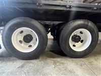 2017 Mack GRANITE GU533