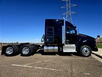 2022 Kenworth T880