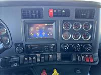 2022 Kenworth W990