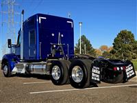 2022 Kenworth W990