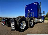 2022 Kenworth W990
