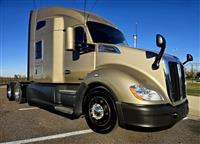 Used 2022 Kenworth T680 for Sale