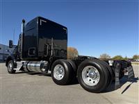 2022 Kenworth T880