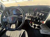 2022 Kenworth T680