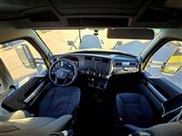 2024 Kenworth T680