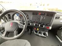 2022 Kenworth T680