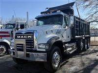 2018 Mack GU713