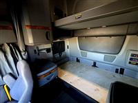 2021 International LT