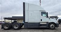 2022 Freightliner CASCADIA 126