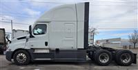2022 Freightliner CASCADIA 126