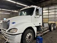  Freightliner Columbia - 120