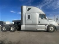 2022 Freightliner CASCADIA 126